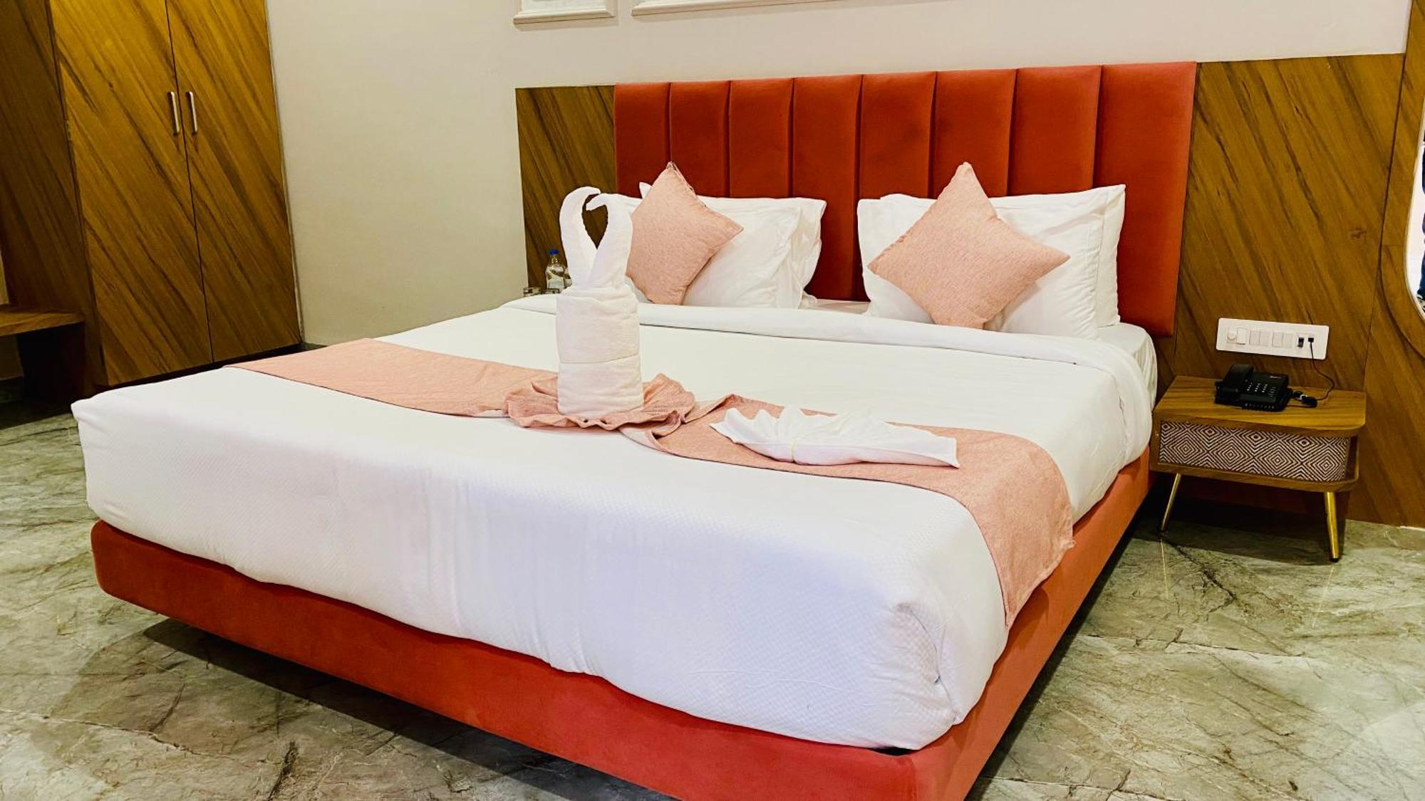 Anantara Club And Resort, Ujjain Zewnętrze zdjęcie